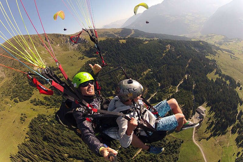 Paragliding in summer in Serfaus Fiss Ladis